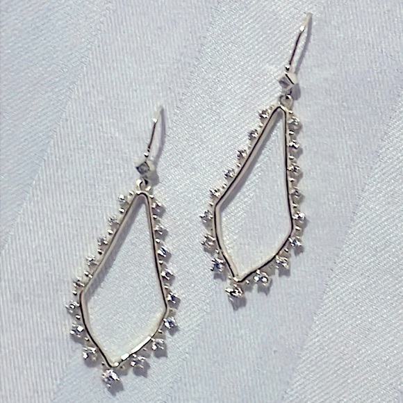 Kendra Scott Jewelry Kendra Scott Bea Drop In Earrings In Gold